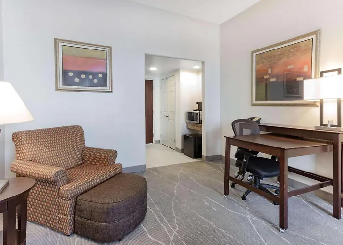 Wingate By Wyndham 3*
