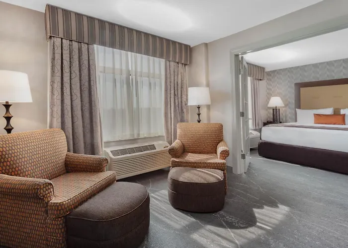 Wingate By Wyndham Hotel 3*