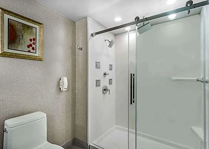 Hotel Wingate By Wyndham 3*